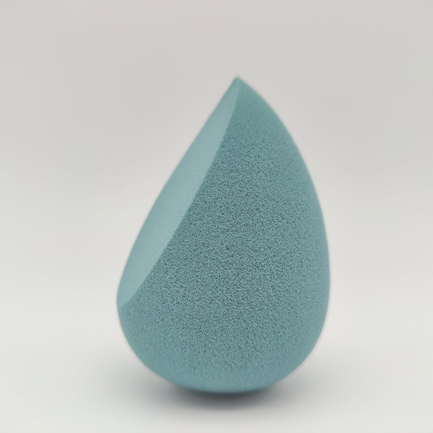 waterdrop with one cut